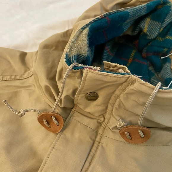 Vintage Woolrich Coat - Picture 4 of 13